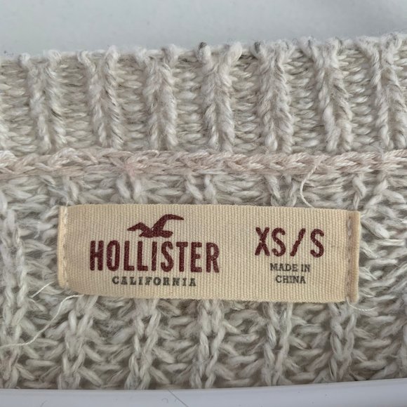 Oversized Hollister Cream Sweater - Picture 2 of 3